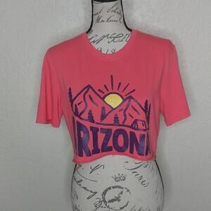 Lifestyle Clothing Brand Threads Company Arizona Cropped T-Shirt Size M